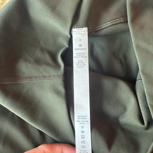 Lululemon hunter green leggings in size 8 - Picture 4 of 4